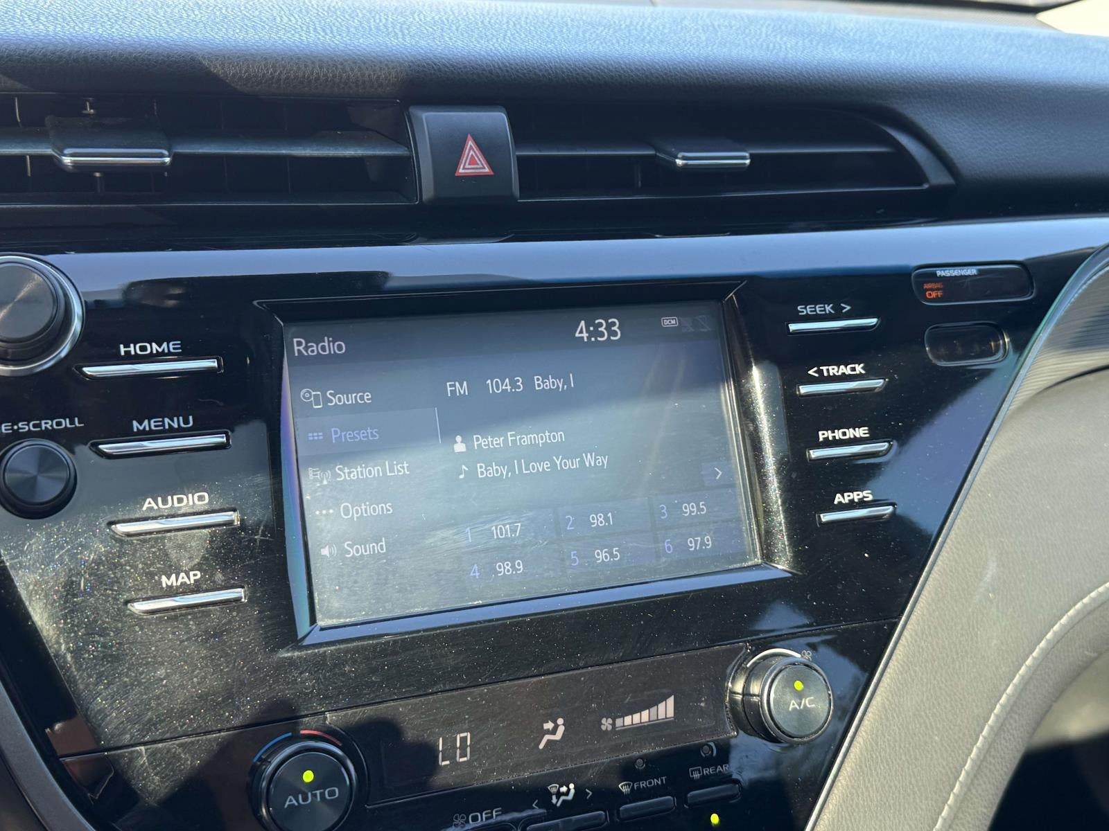 2019 Toyota Camry SE