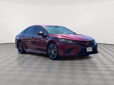 2018 Toyota Camry SE