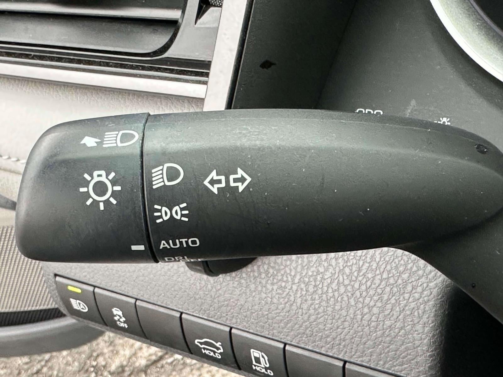 2022 Toyota Camry LE AWD
