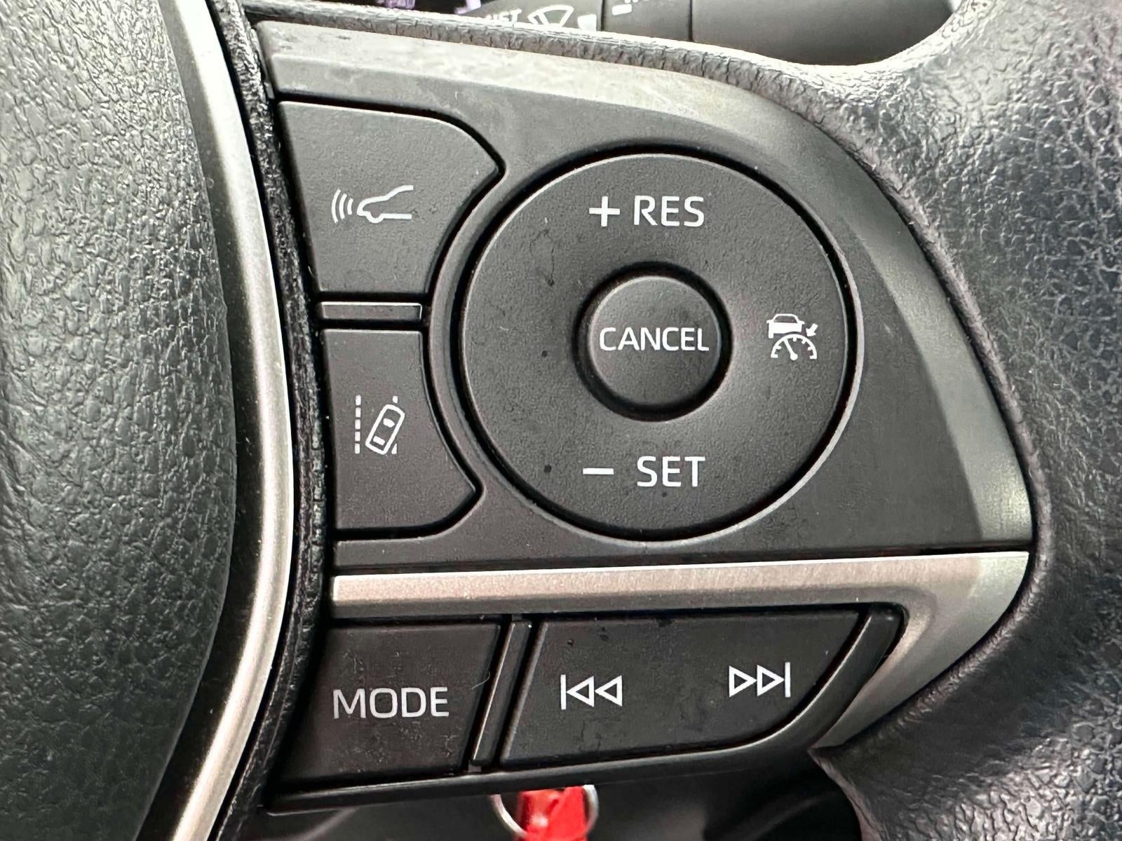 2022 Toyota Camry LE AWD