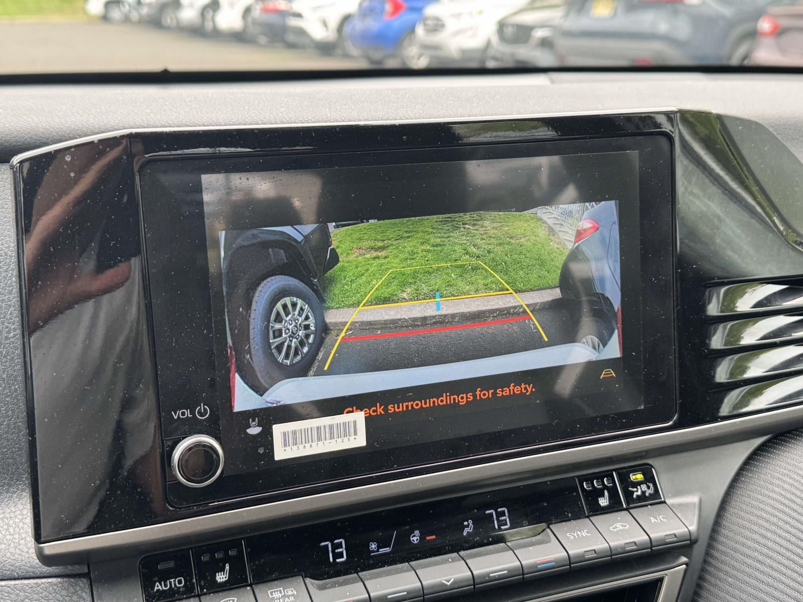 2025 Toyota Camry SE - Photo 19