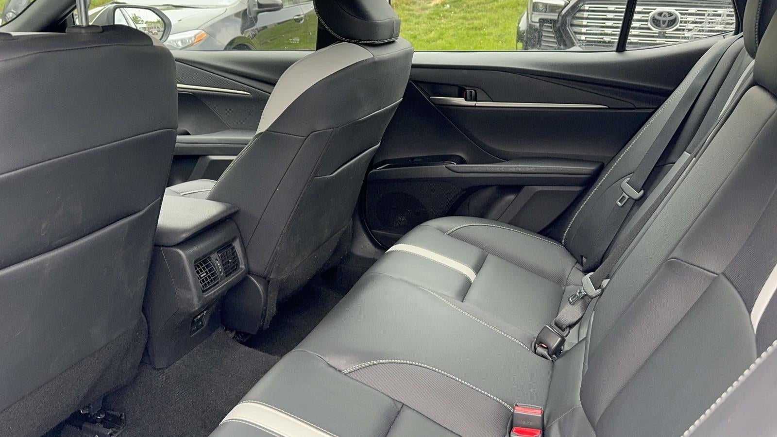2025 Toyota Camry SE - Photo 36