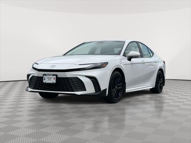 2025 Toyota Camry SE - Photo 38
