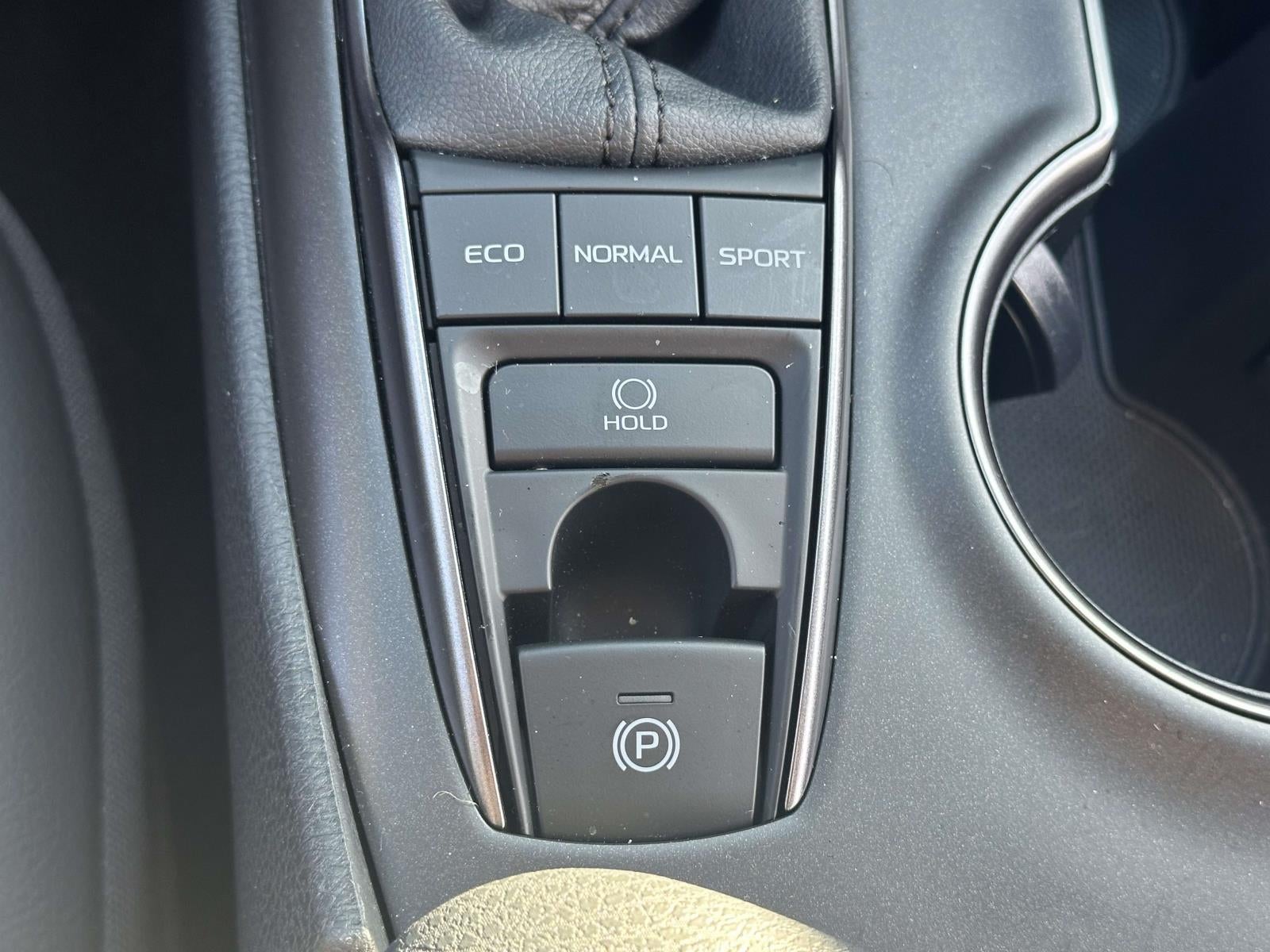 2023 Toyota Camry SE AWD