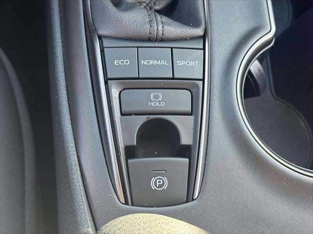 2023 Toyota Camry SE AWD