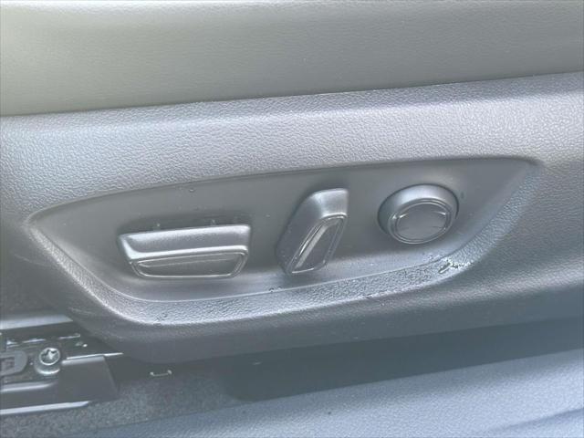 2023 Toyota Camry SE AWD