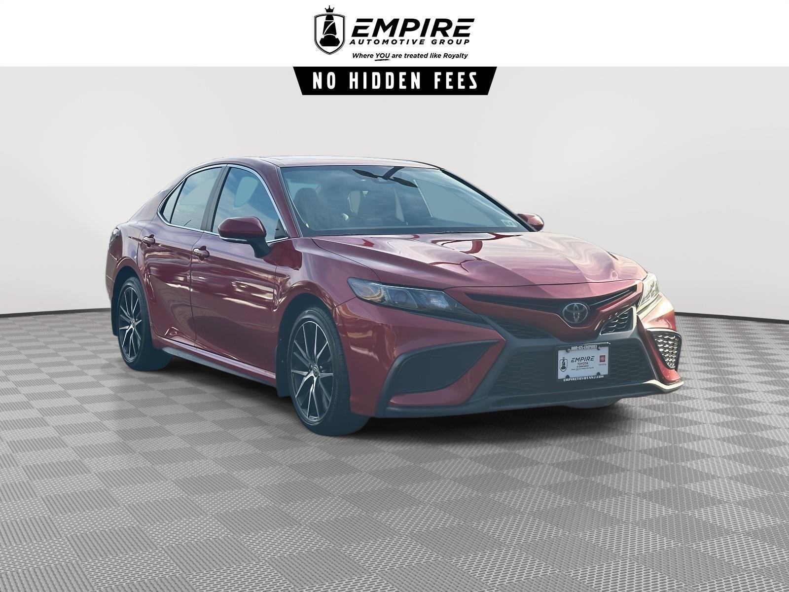 2022 Toyota Camry SE AWD