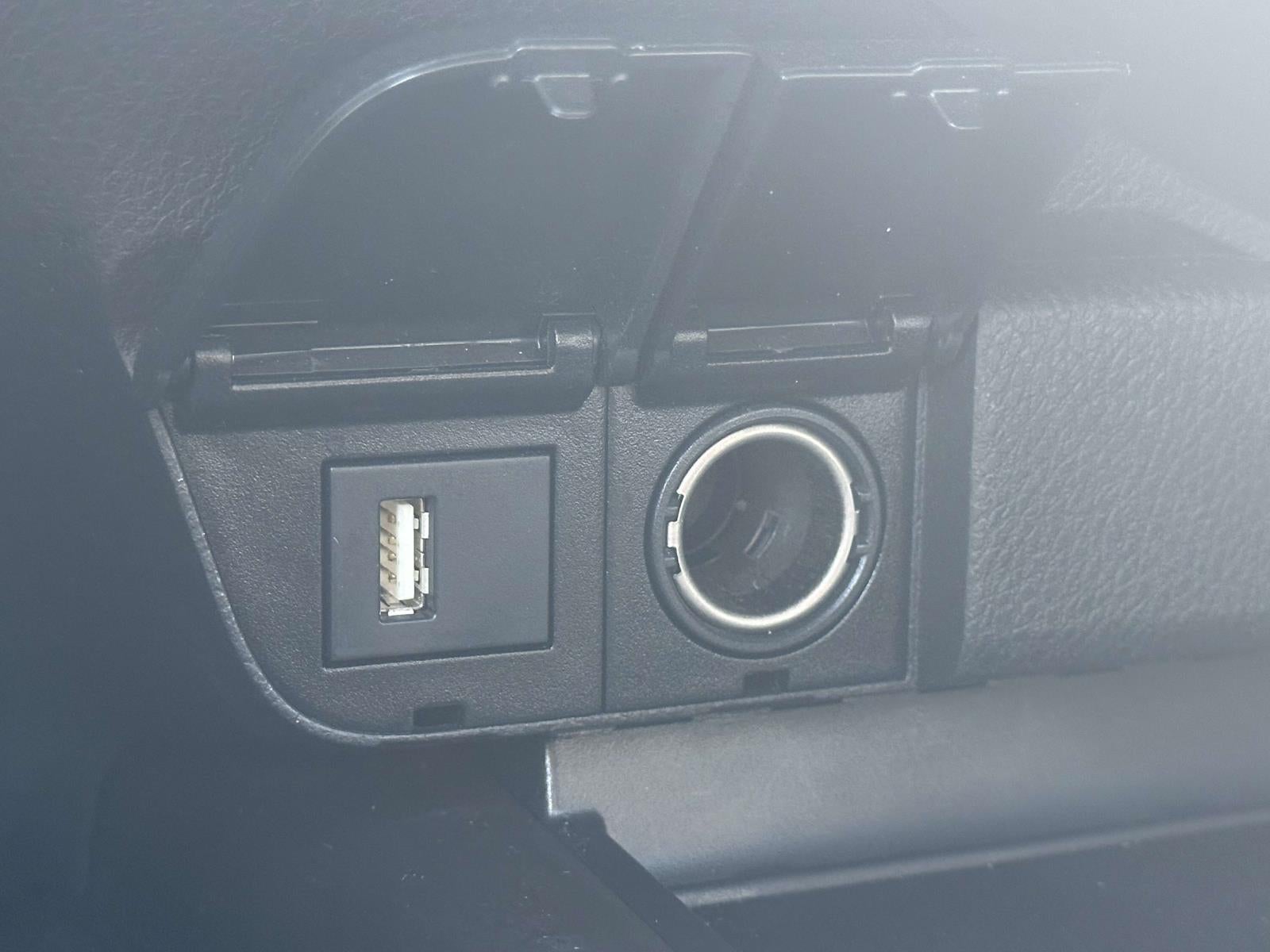 2022 Toyota Camry SE AWD