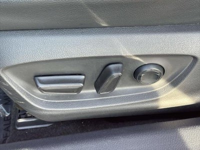 2022 Toyota Camry SE AWD