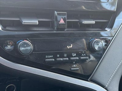 2022 Toyota Camry SE AWD