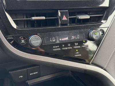 2023 Toyota Camry SE AWD