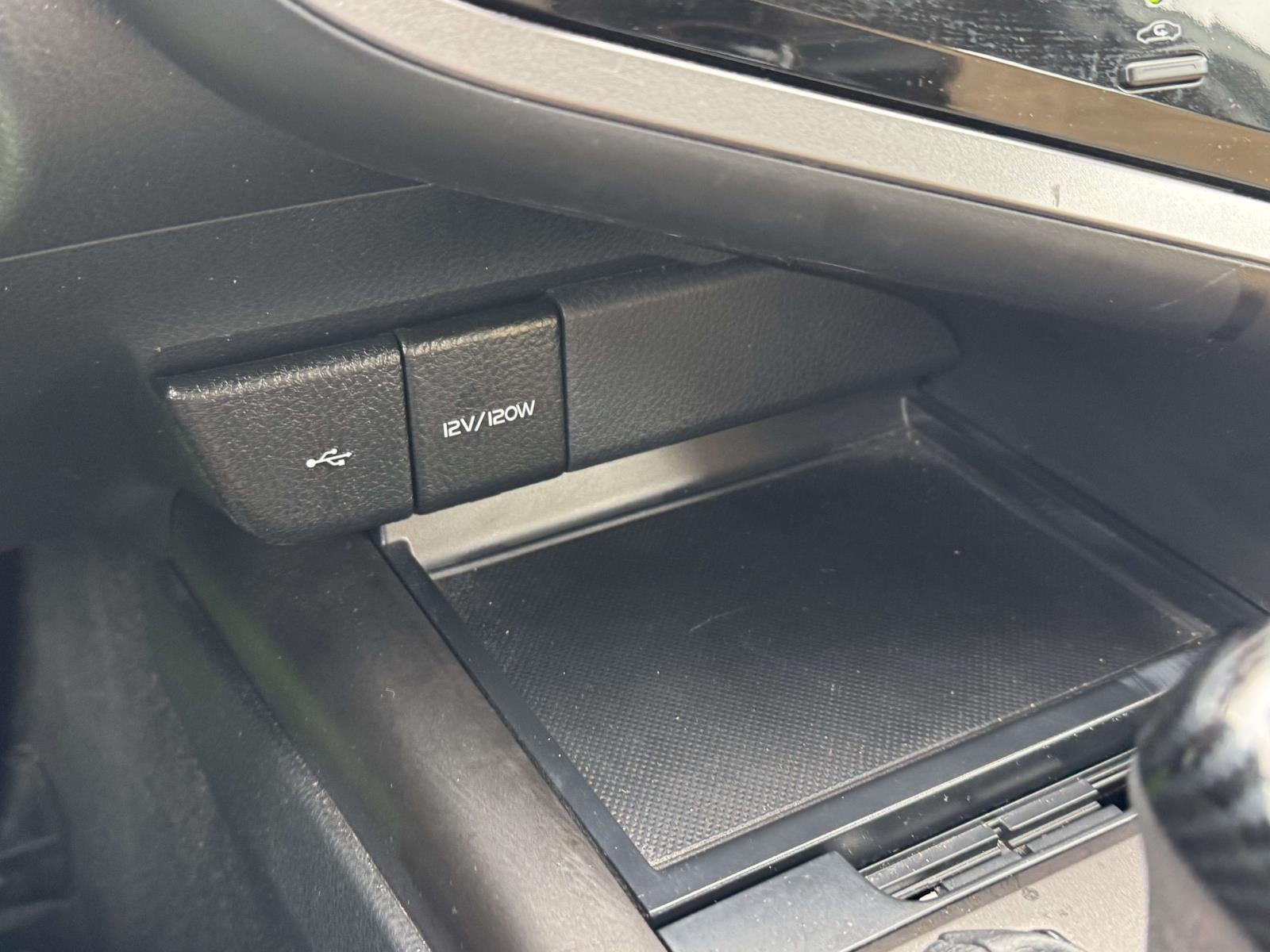 2023 Toyota Camry SE AWD