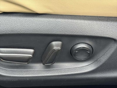2023 Toyota Camry SE AWD