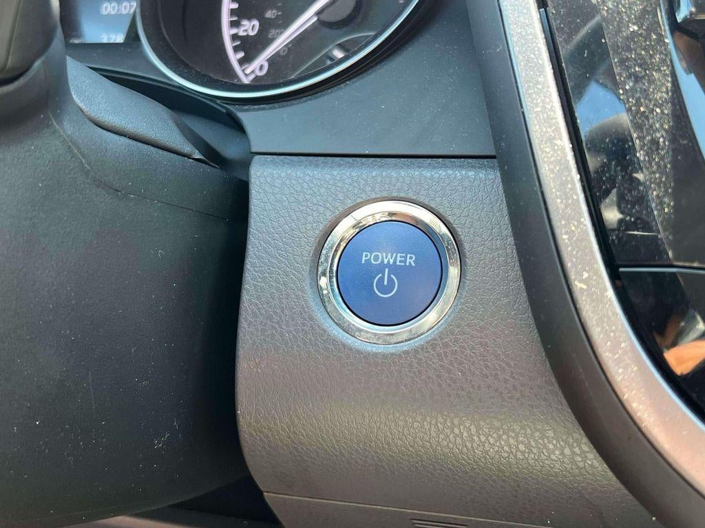 2024 Toyota Camry Hybrid SE