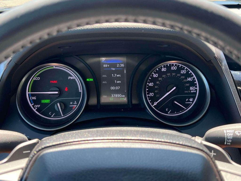 2024 Toyota Camry Hybrid SE