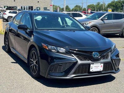 2024 Toyota Camry Hybrid SE