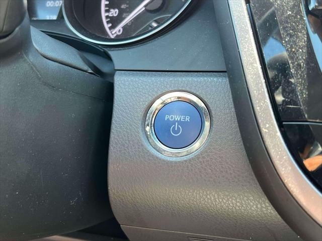 2024 Toyota Camry Hybrid SE