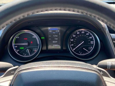 2024 Toyota Camry Hybrid SE