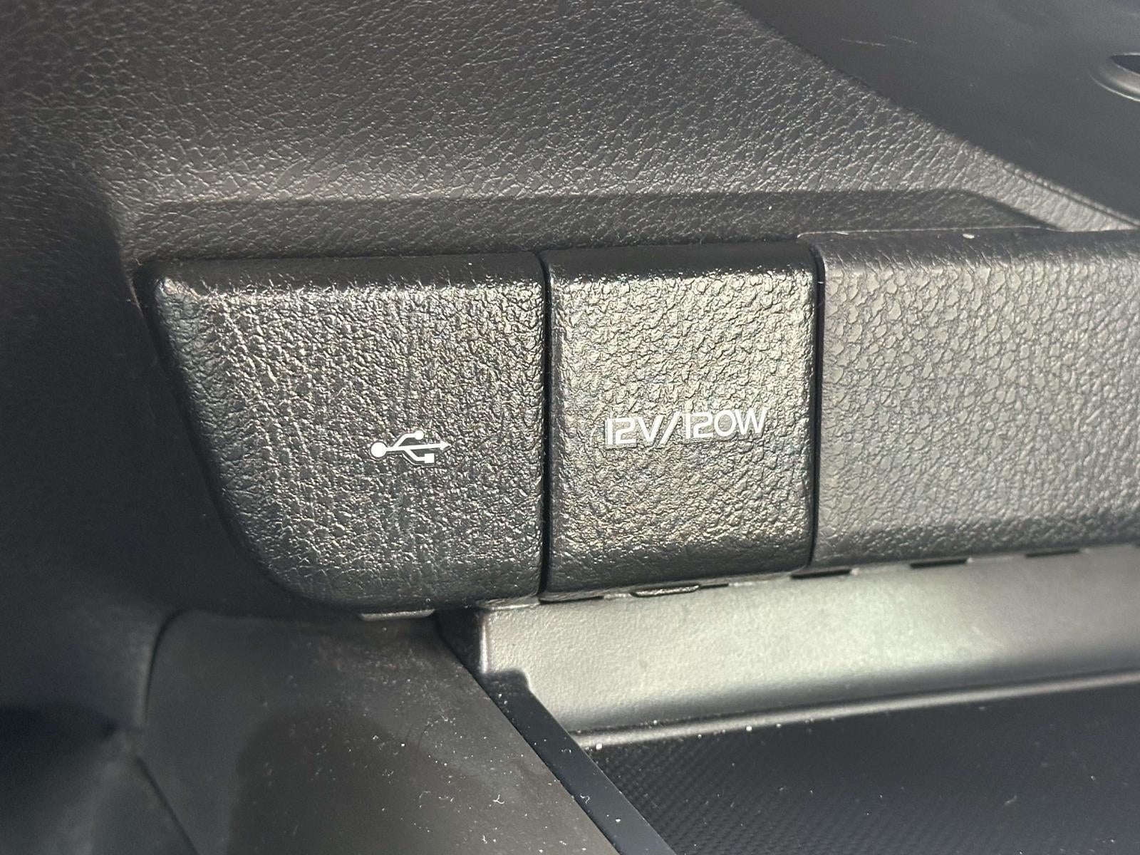 2023 Toyota Camry SE AWD