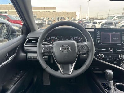 2023 Toyota Camry SE AWD