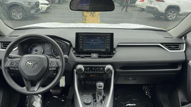 2022 Toyota RAV4 Hybrid LE