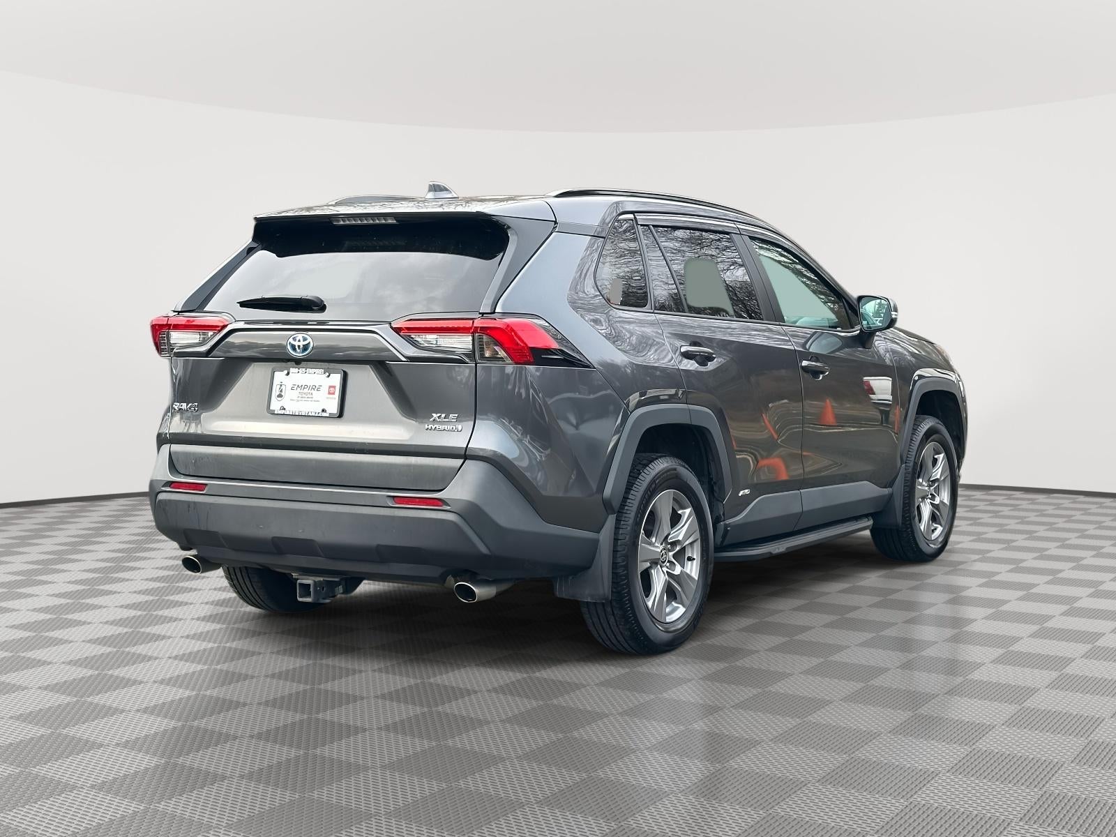 2022 Toyota RAV4 Hybrid XLE
