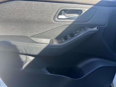 2021 Nissan Rogue SV FWD