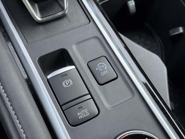 2024 Nissan Pathfinder SV 4WD