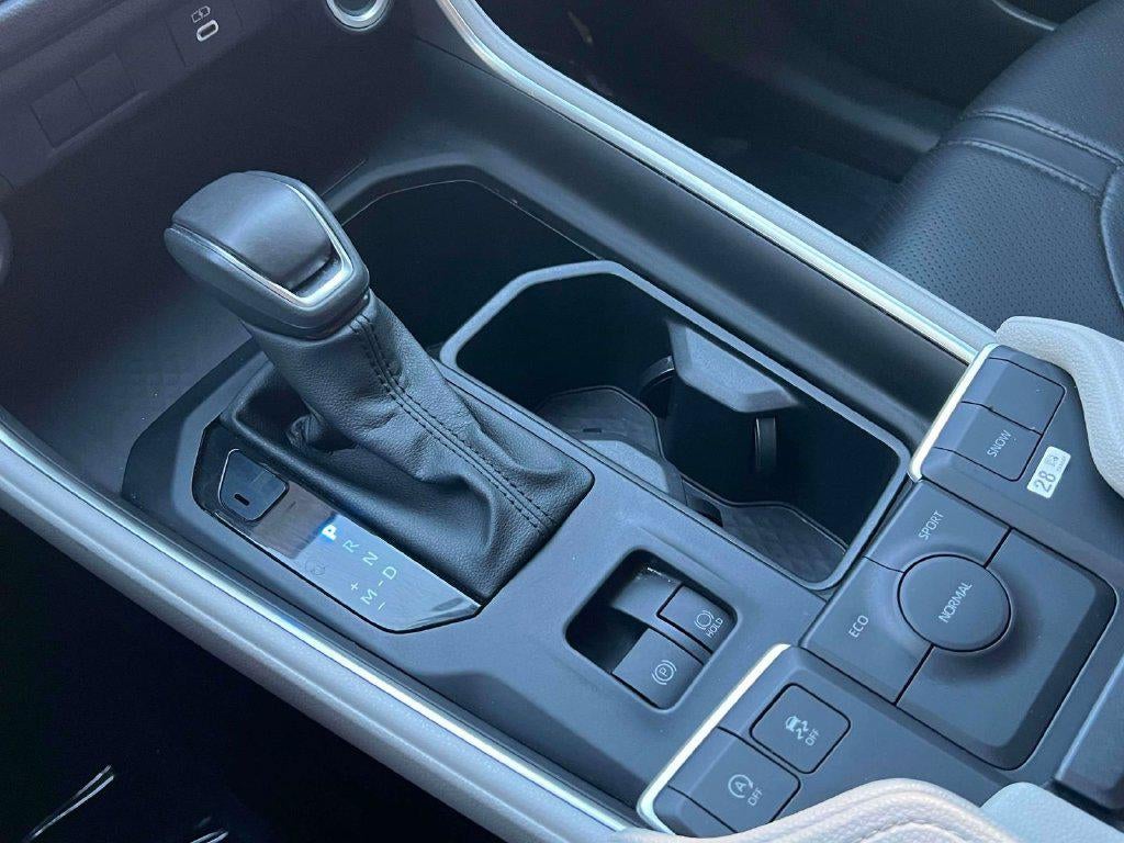 2025 Toyota Grand Highlander LE