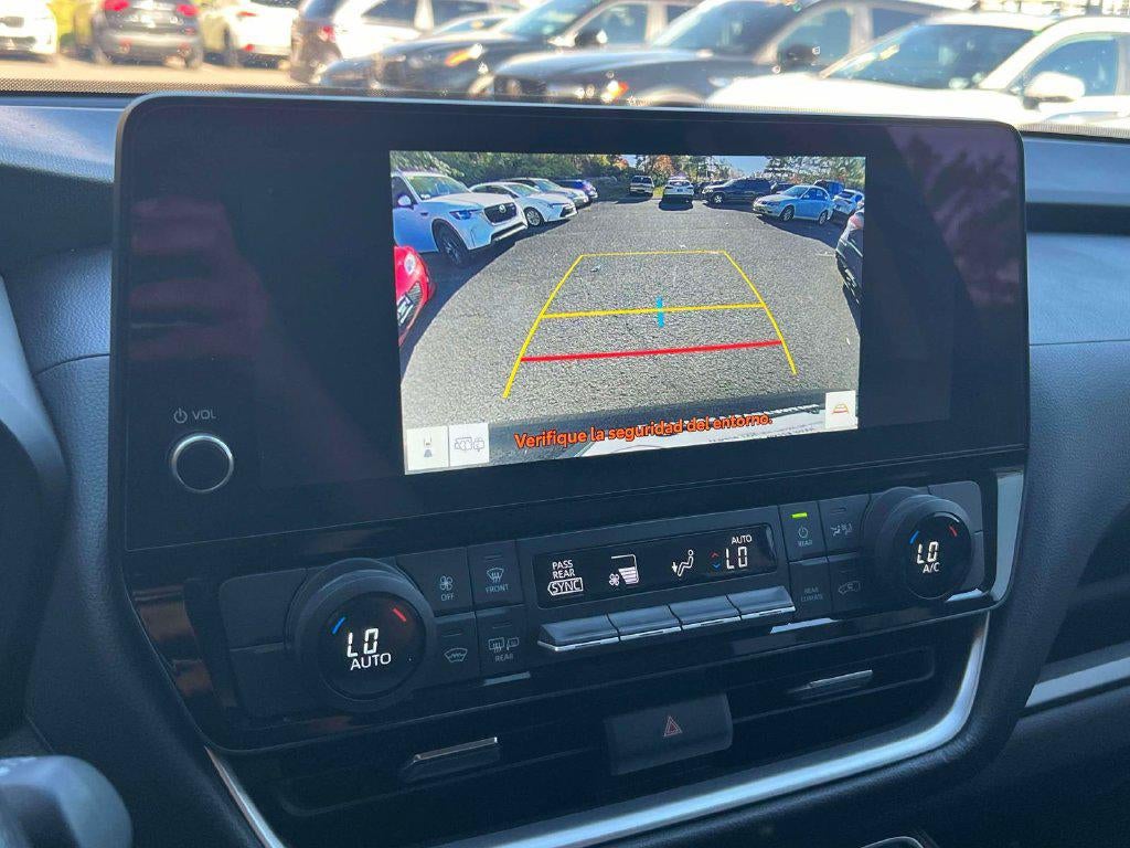 2025 Toyota Grand Highlander LE