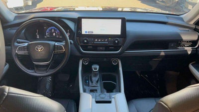 2025 Toyota Grand Highlander LE