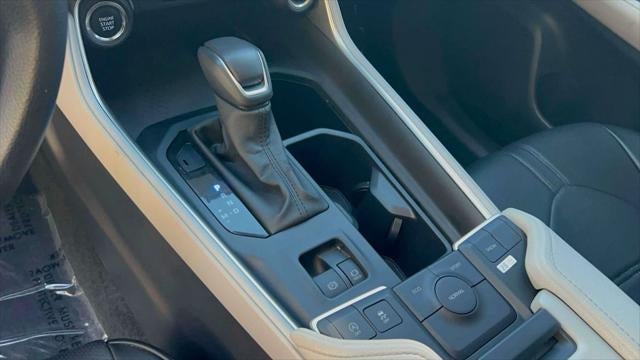 2025 Toyota Grand Highlander LE