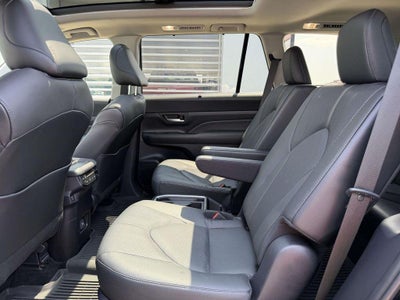 2025 Toyota Grand Highlander Platinum