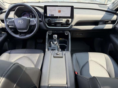 2025 Toyota Grand Highlander Platinum