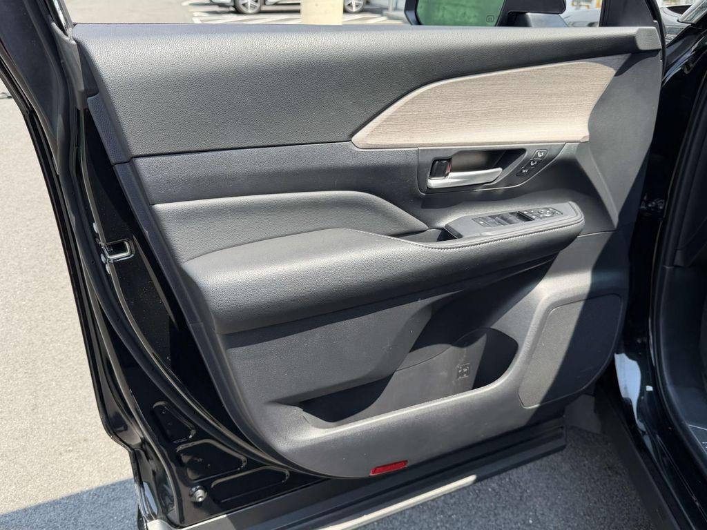 2025 Toyota Grand Highlander Platinum