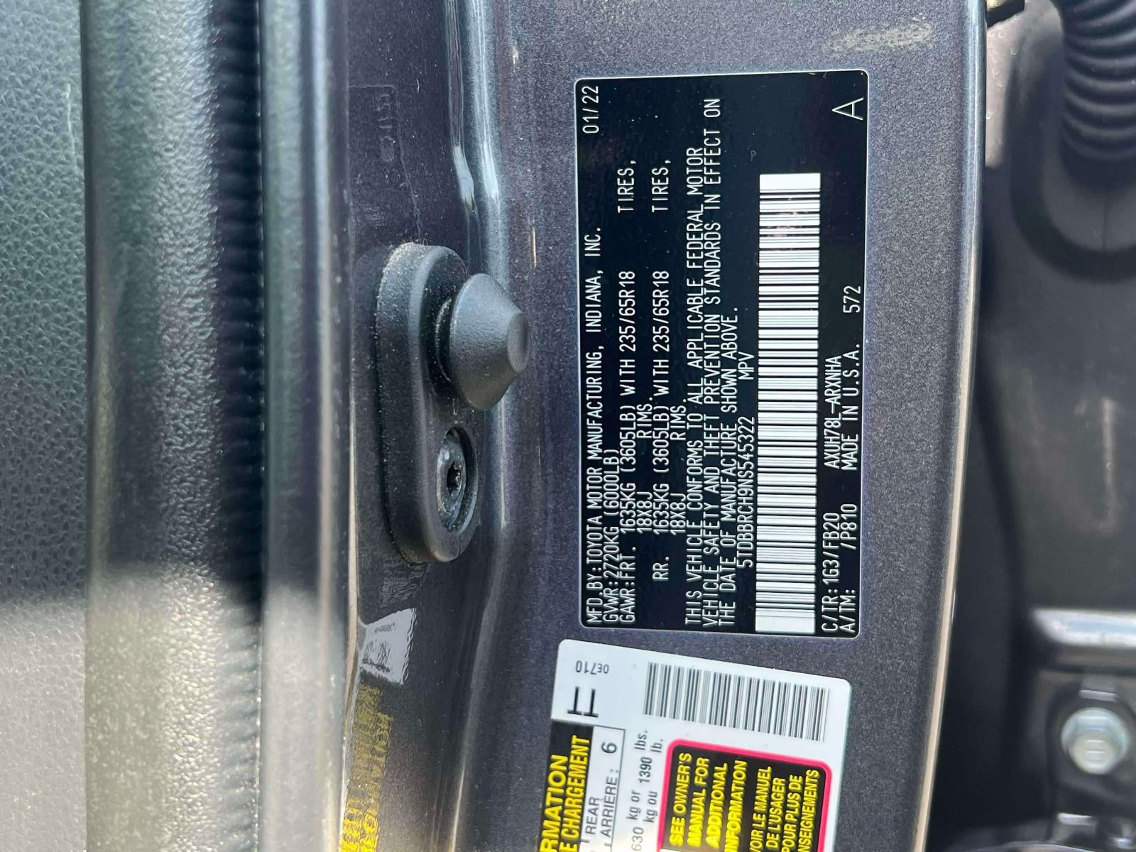 2022 Toyota Highlander Hybrid LE