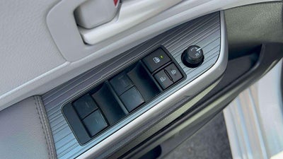 2025 Toyota Sienna LE
