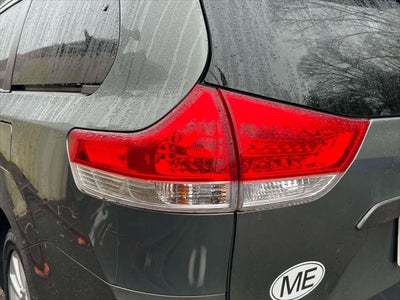 2014 Toyota Sienna XLE 7 Passenger