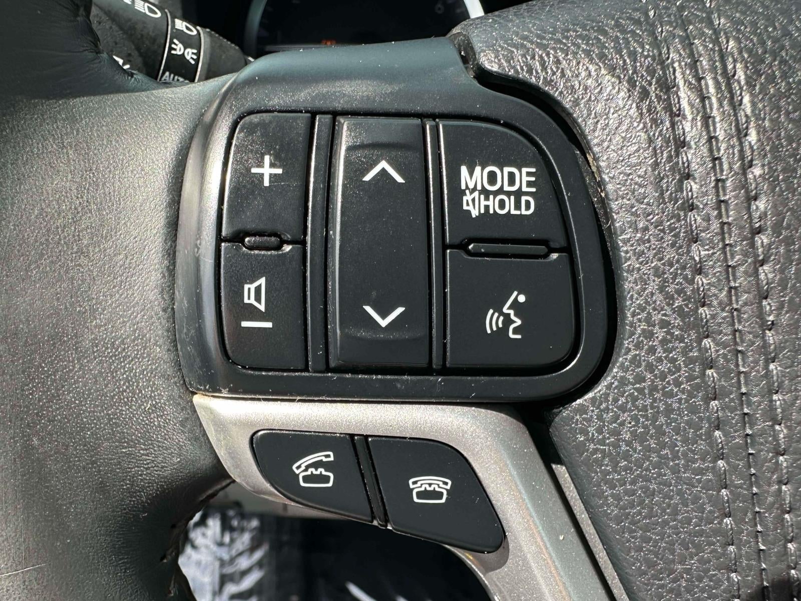 2016 Toyota Highlander Limited V6