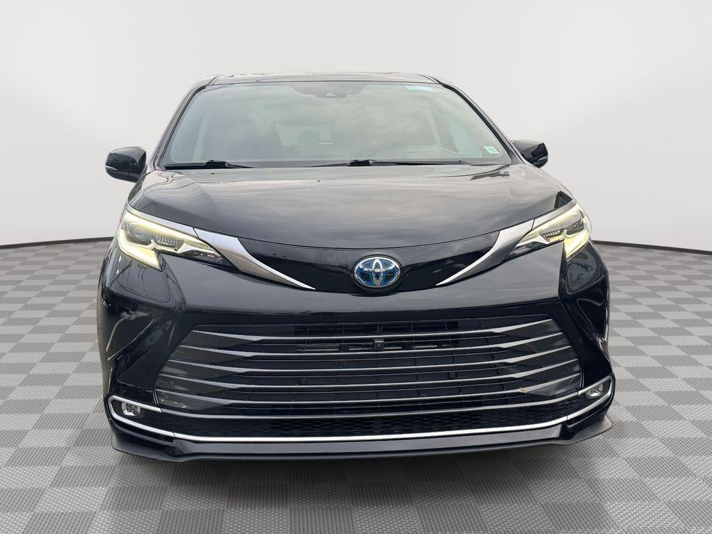 2023 Toyota Sienna Platinum