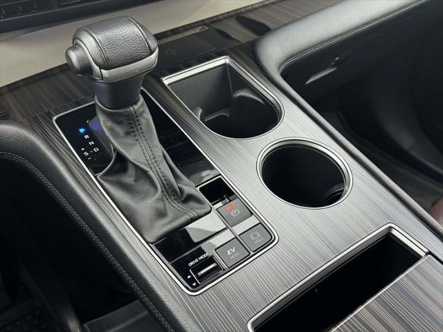 2023 Toyota Sienna Platinum