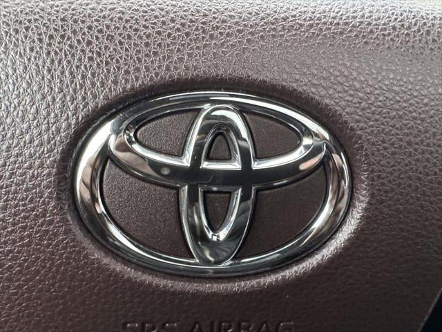 2023 Toyota Sienna Platinum