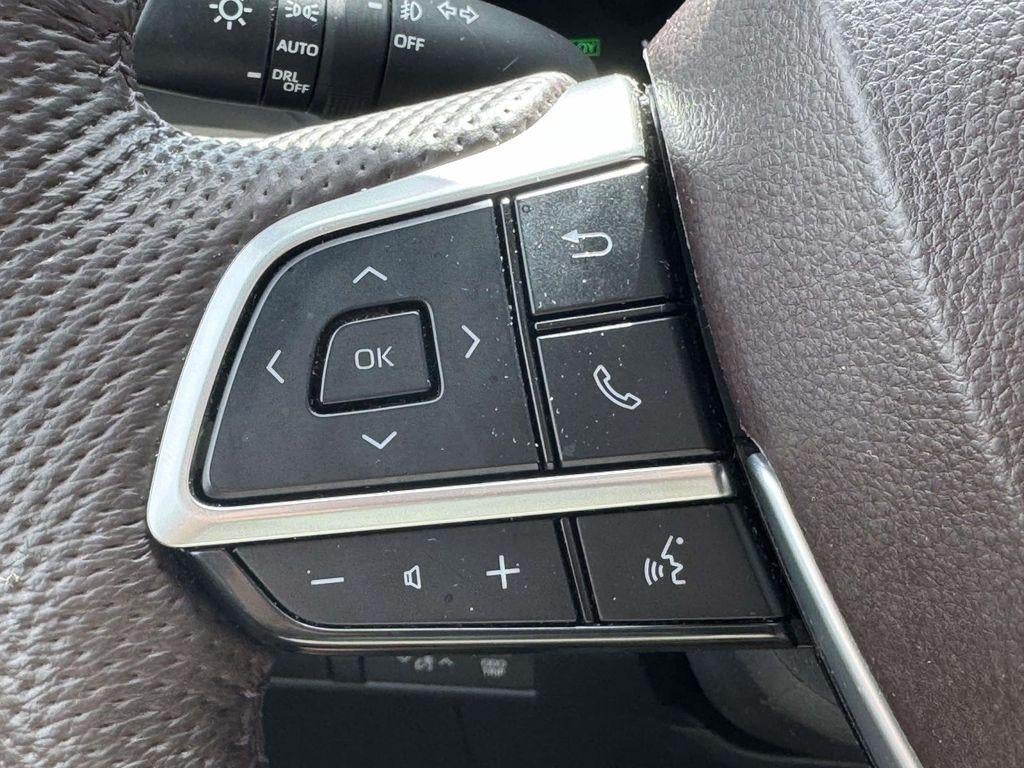 2024 Toyota Sienna Platinum