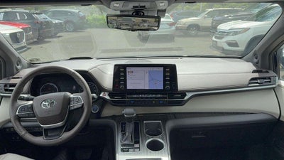 2024 Toyota Sienna Platinum