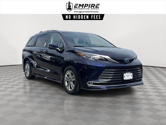2024 Toyota Sienna Platinum