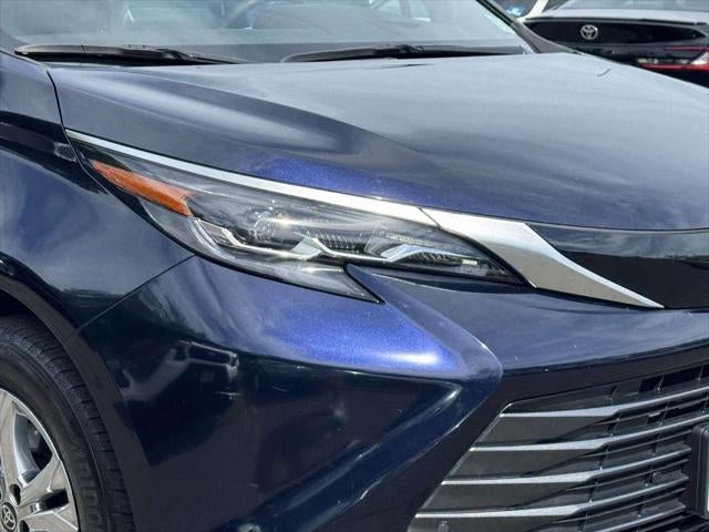 2024 Toyota Sienna Platinum