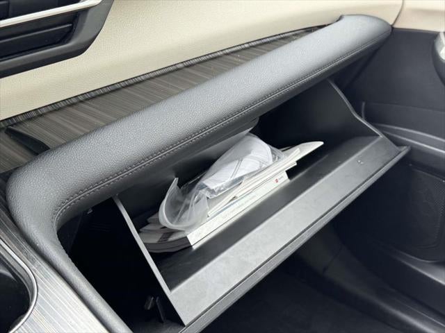2024 Toyota Sienna Platinum