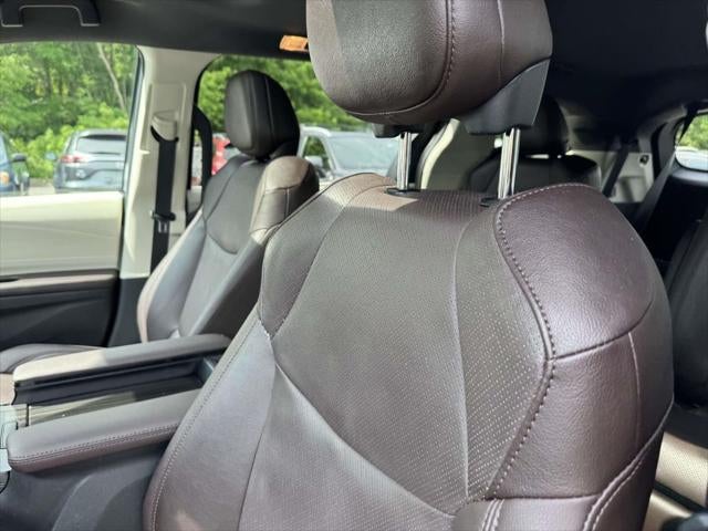 2024 Toyota Sienna Platinum