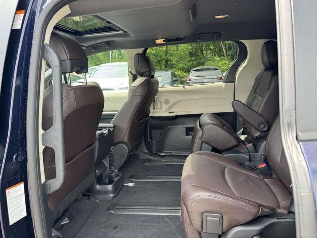 2024 Toyota Sienna Platinum