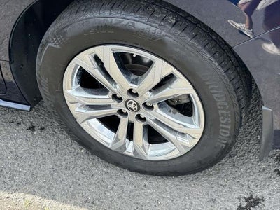 2024 Toyota Sienna Platinum